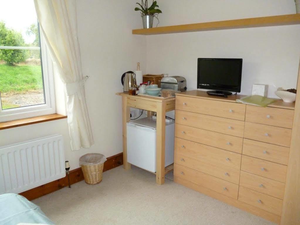 Priston Whidlecombe Farm B&B 외부 사진
