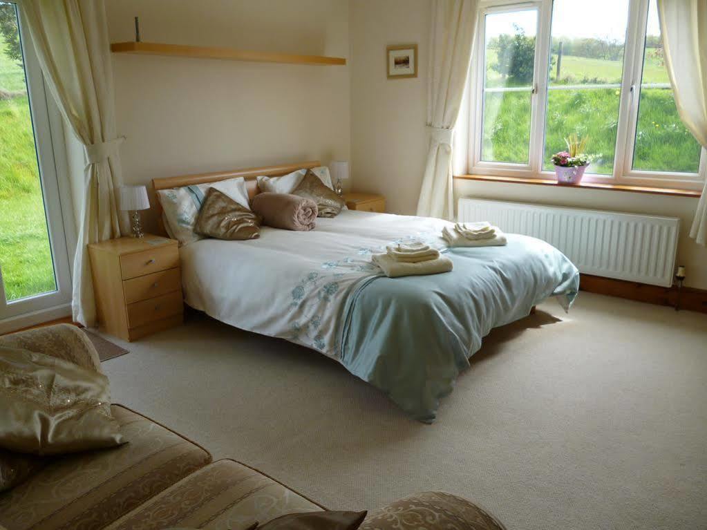 Priston Whidlecombe Farm B&B 외부 사진